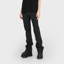 Charger l&#39;image dans la galerie, SMYRNADestroyed wax jeans in black - Jeans
