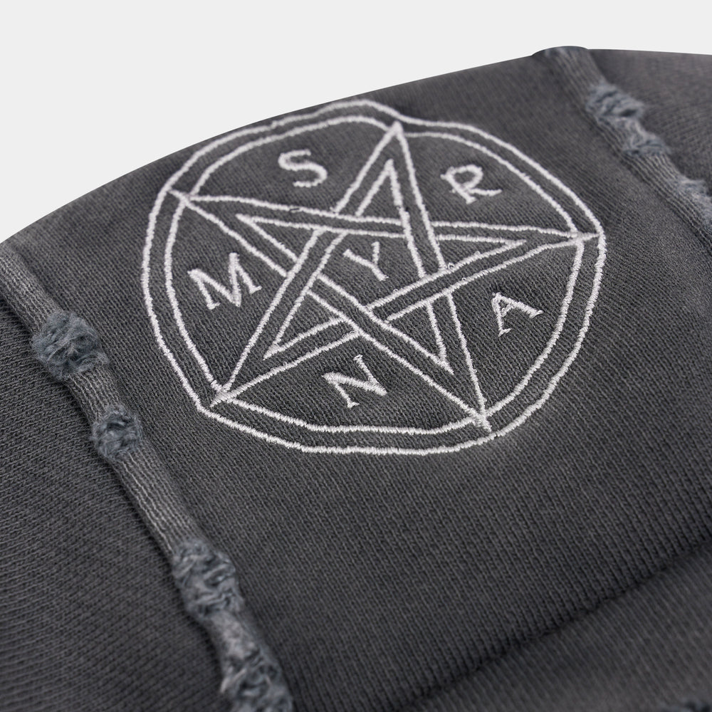 
                      
                        SMYRNAEtoile hood in washed black - 
                      
                    